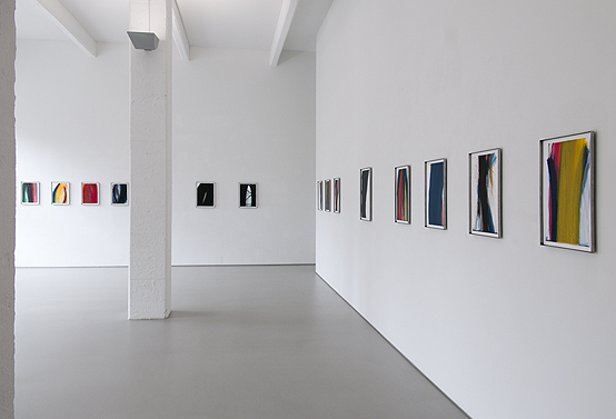 Arnulf Rainer buigt kleur